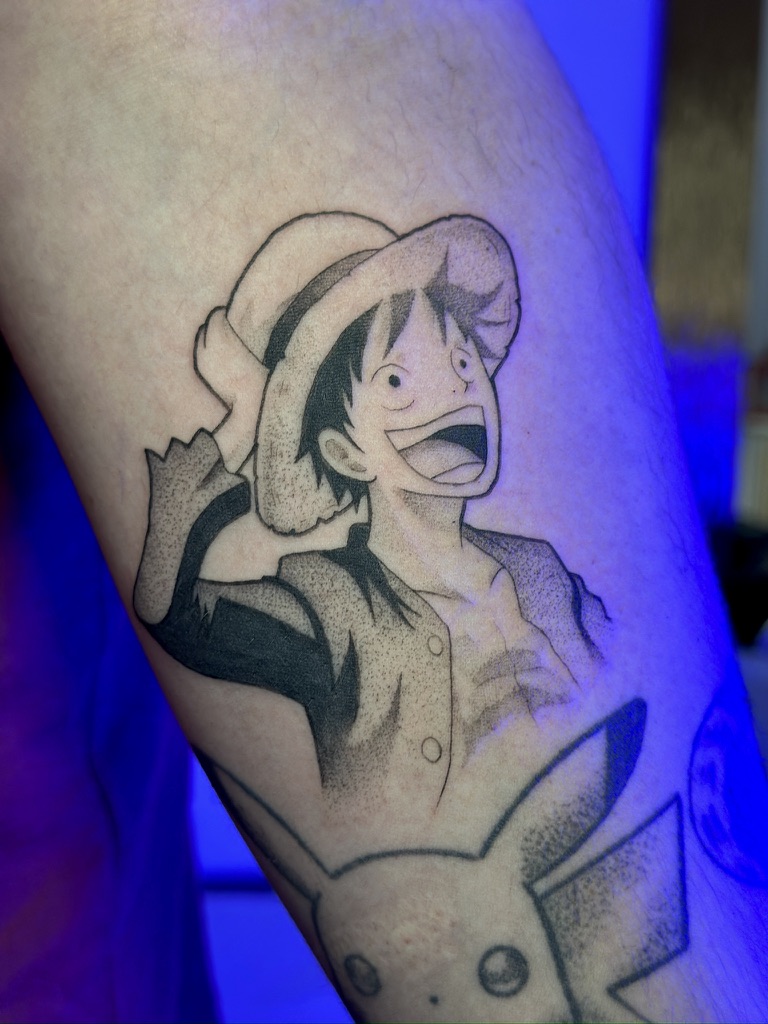 Illustration pour &laquo; Flash ou projet personnalis&eacute; : quoi choisir pour ton tatouage ? &raquo; au Studio Pixel &agrave; Grenoble