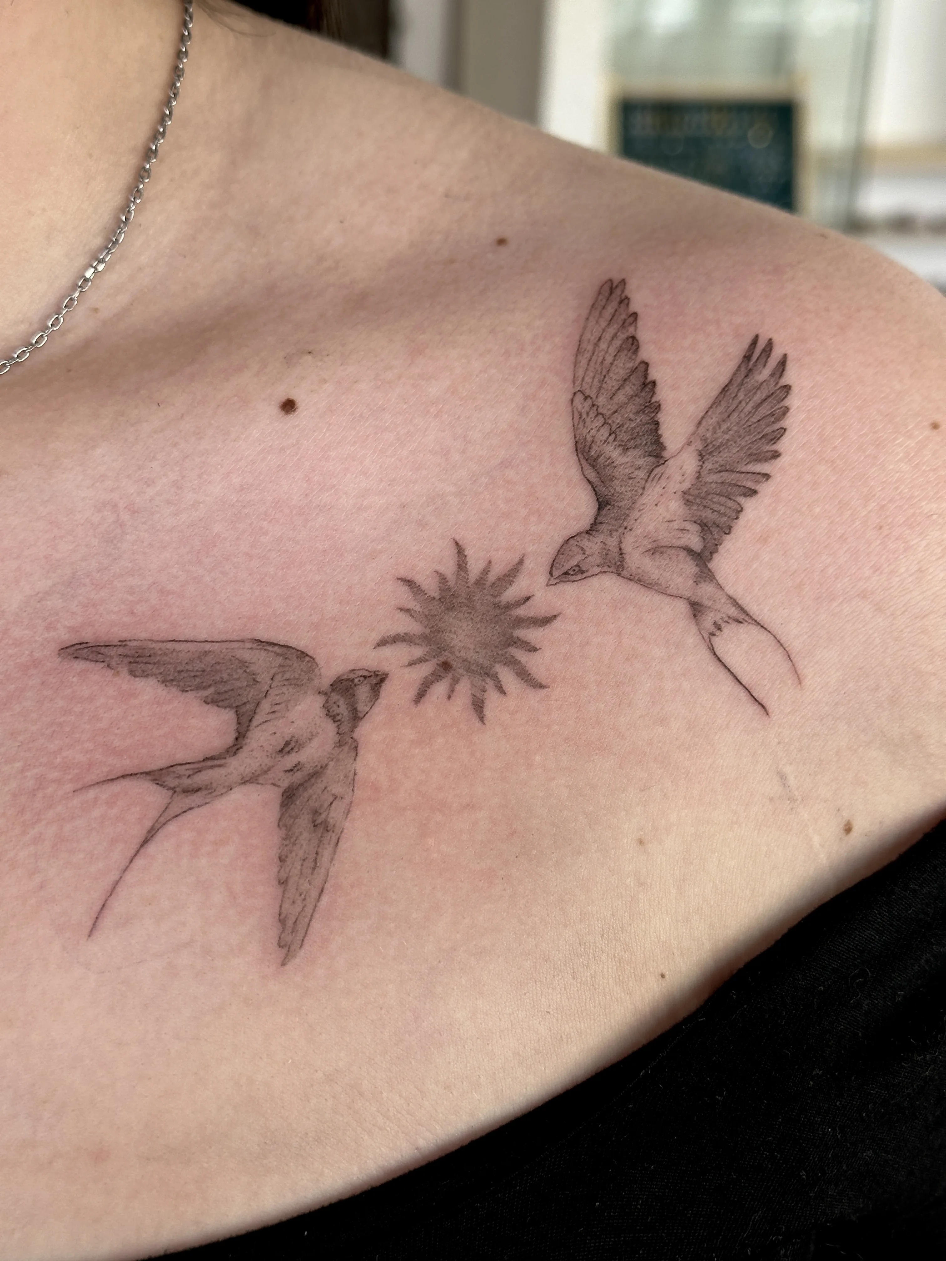 Illustration pour &laquo; Tatouage souvenir de Grenoble : montagne, Is&egrave;re, Chartreuse, Vercors &raquo; au Studio Pixel &agrave; Grenoble