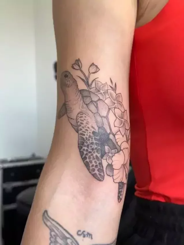 Illustration for Becoming a Tattoo Artist in Grenoble: Drawing, Hygiene, Training, and the Real Job at Studio Pixel in Grenoble