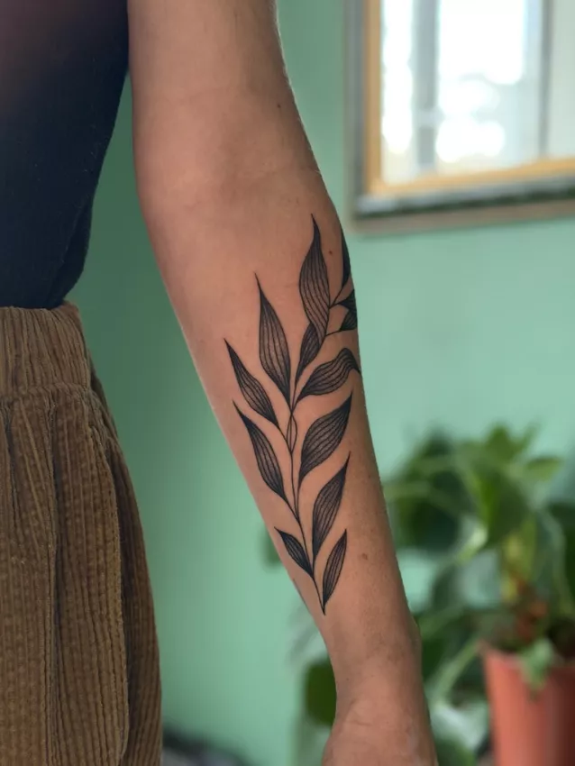 Illustration pour &laquo; Tatouage et soleil : combien de temps attendre ? &raquo; au Studio Pixel &agrave; Grenoble