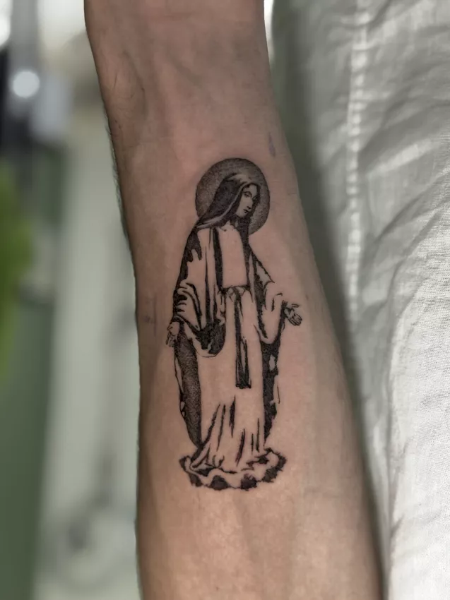 Illustration pour &laquo; Comment choisir son tatoueur sans se faire avoir par Instagram &raquo; au Studio Pixel &agrave; Grenoble